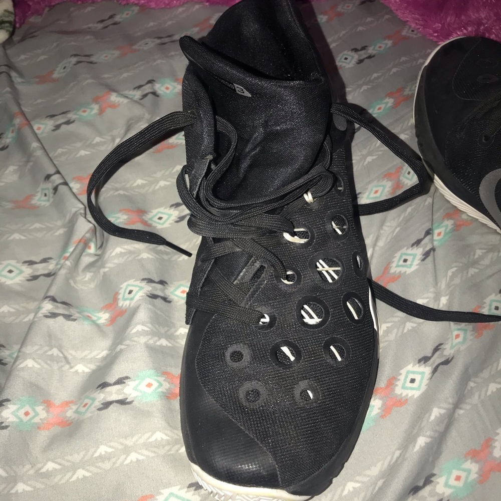 Men’s Basketball Shoes